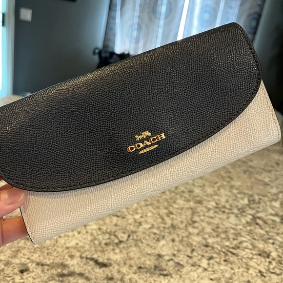 Coach Slim Envelope Wallet - Picture 3 of 13